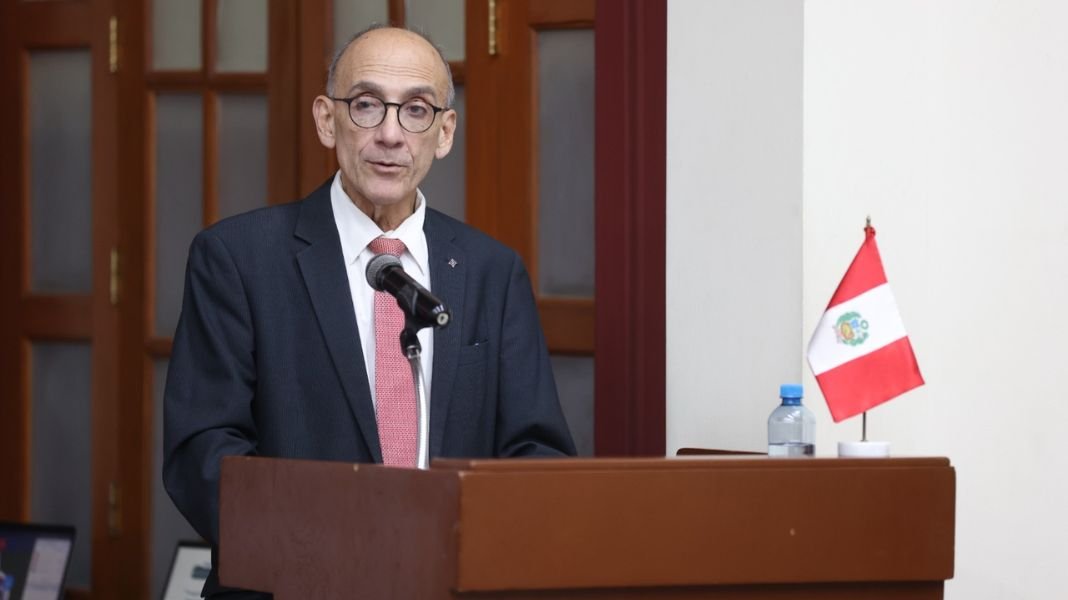 Universidades nacionales y privadas reciben Acreditación internacional ICACIT