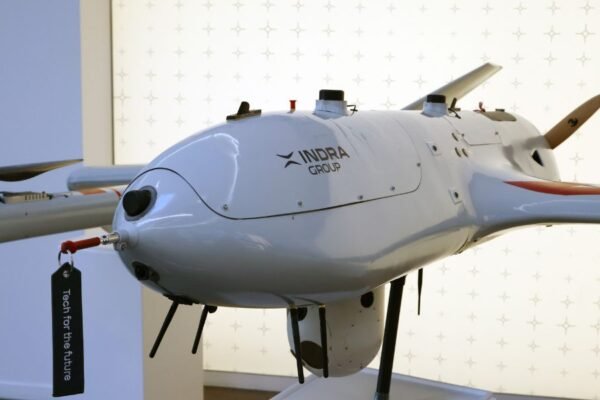 Indra Group adquiere la tecnología de sistemas aéreos no tripulados de Wake Engineering para reforzar sus capacidades en despegue vertical