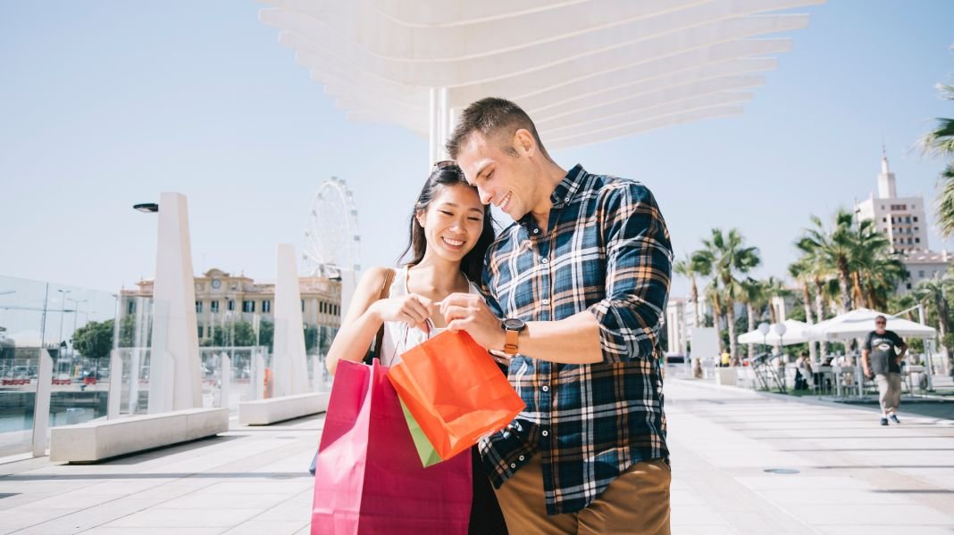 Viajes de fin de año: descubre cómo DCC puede aumentar tus ventas con turistas