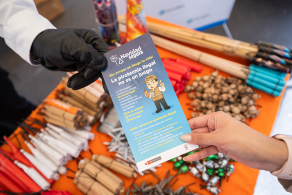 Más de 10 ferias autorizadas para la compra de pirotécnicos atienden al público en diversas regiones