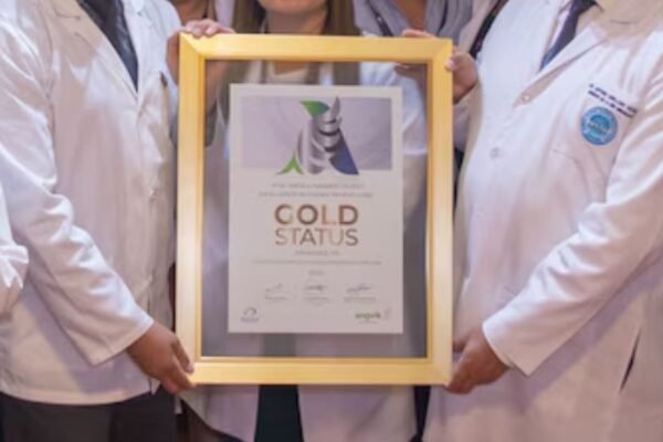 Tres hospitales de Lima reciben reconocimiento internacional por excelencia en la atención del accidente cerebrovascular