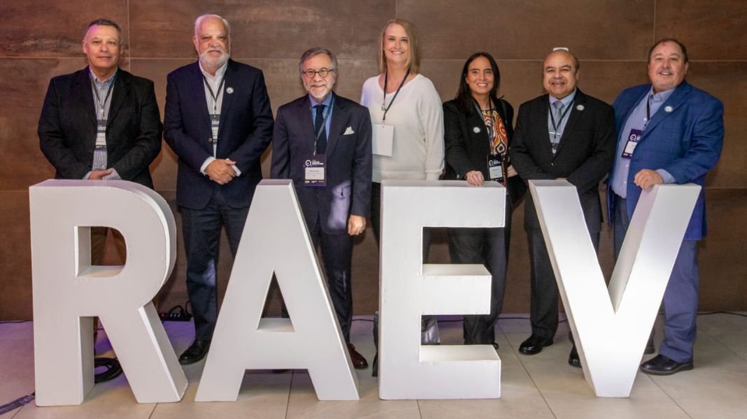 Premio y expansión en Latam: El exitoso 2025 de empresa que promueve la seguridad y productividad en el transporte