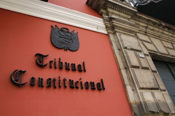 Tribunal Constitucional ordena al ministerio de economía que emita un decreto supremo con nueva metodología de pago de los bonos de la deuda agraria