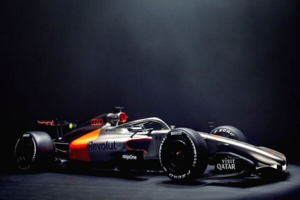 El equipo Audi Revolut F1 abre un nuevo capítulo con un espectáculo inmersivo en Berlín