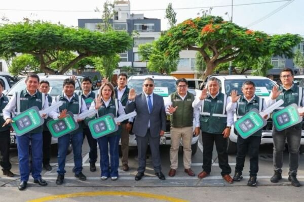 MIDAGRI entrega nueva flota vehicular a la ANA para repotenciar la gestión de los recursos hídricos en el país