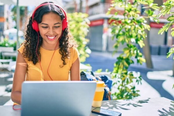 ¿Pensando en emprender este verano? Cinco claves para iniciar tu negocio