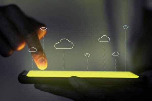 La nube se consolida como el principal espacio digital de los peruanos: tres de cada cinco ya guardan allí su información