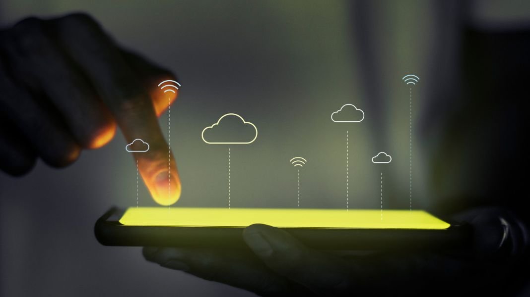 La nube se consolida como el principal espacio digital de los peruanos: tres de cada cinco ya guardan allí su información