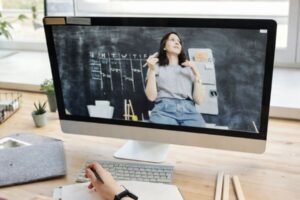 Tutoría con IA logra superar metodologías tradicionales y se convierte en clave para reducir brechas