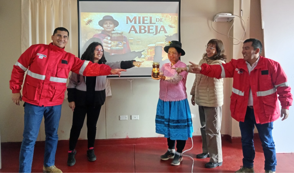 Madres de zonas rurales impulsan sus sueños de emprendimiento con apoyo del programa PAIS y DreamBuilder