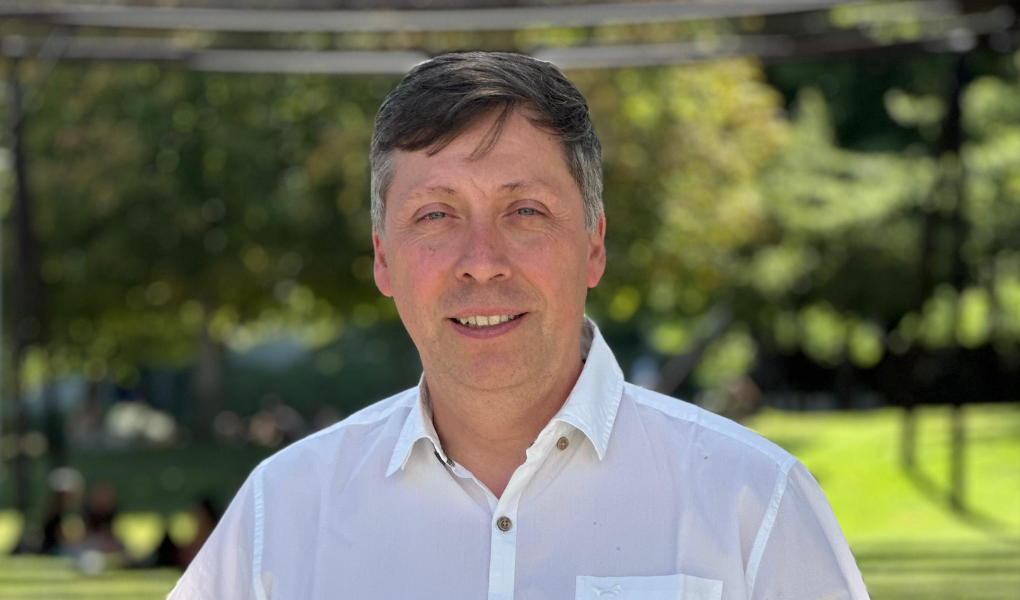 OMS alerta que hasta un 20 % de productos de salud en mercados informales presentan irregularidades: expertos apuntan a vacío regulatorio en Chile