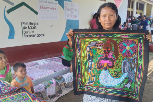 Con arte y tradición, mujeres Shipibo-Konibo construyen su futuro en Ucayali con apoyo del Tambo del Midis