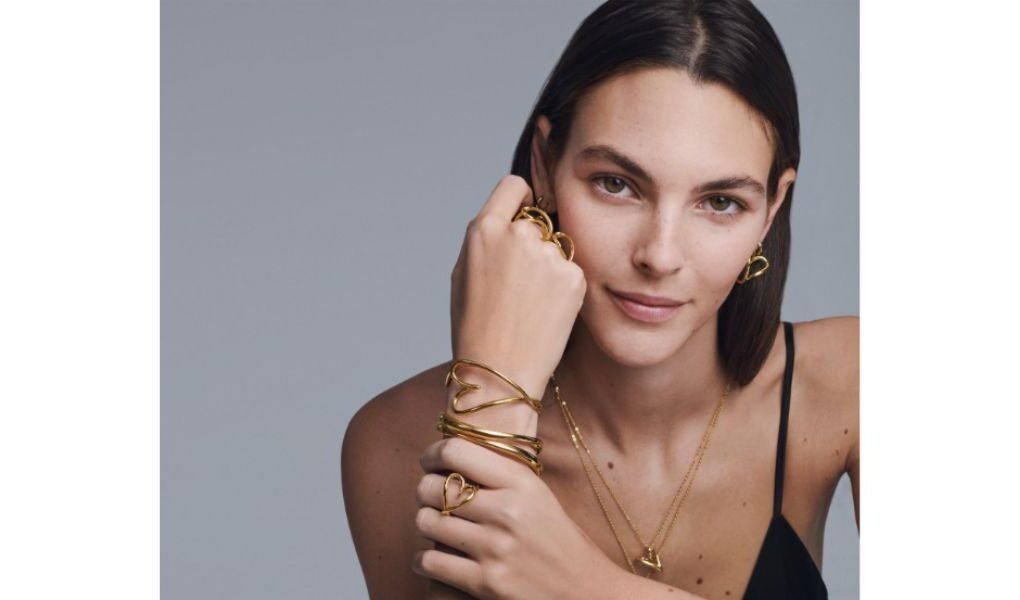 Trend Alert: el collar de corazón redefine el estilo de la temporada