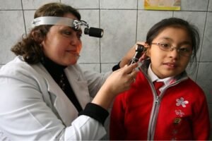 Minsa recomienda identificar señales para prevenir la pérdida de la audición