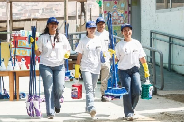 Sapolio Profesional y Water For People impulsan voluntariado corporativo para fortalecer la higiene y el saneamiento en las escuelas