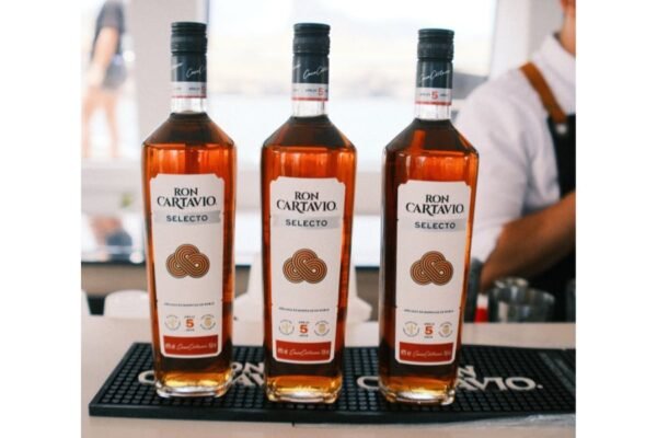 La maestría del ron peruano en alta mar: Ron Cartavio presenta su portafolio de alta gama en una experiencia exclusiva.
