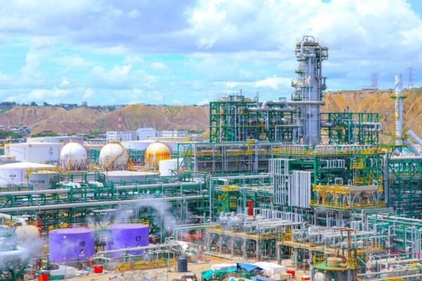 STAPP alerta que decisiones del gobierno agravan la crisis de Petroperú y abren paso a su privatización