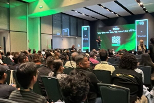 Peruanos lideran la expansión tecnológica en Latam con la ruta Blockchain Week