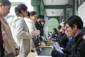 Minsa: hoy inician las inscripciones para rezagados a la evaluación Serums 2026-I