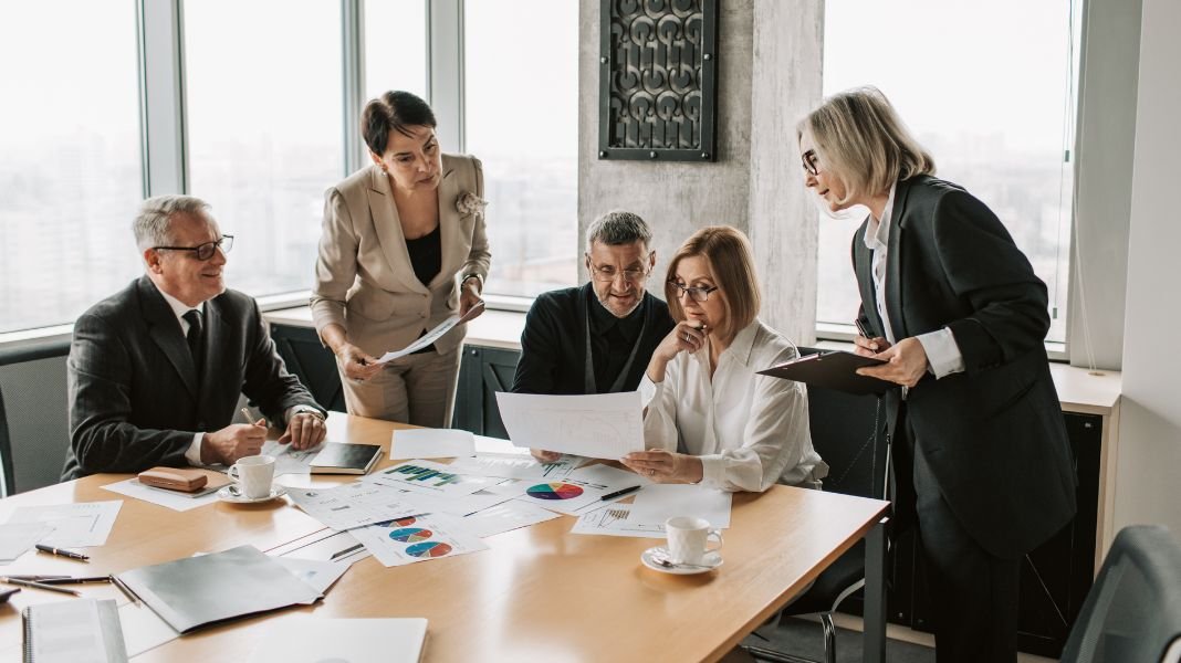 Desafío 2026: El 65% de las empresas en Chile reprueba en cumplimiento laboral