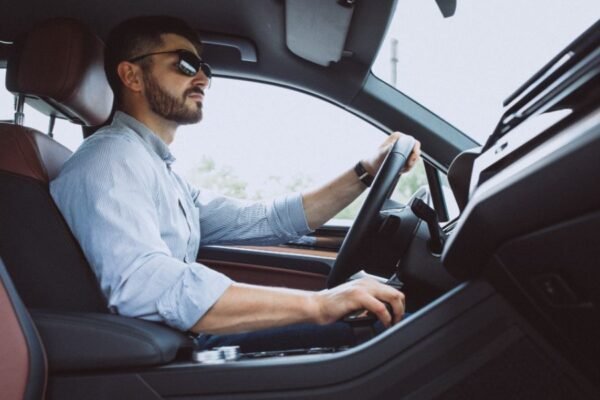 Seguridad vehicular: cuatro sistemas clave que hoy todo conductor debería considerar