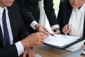 Empresas: tres claves para prevenir riesgos legales y proteger el negocio