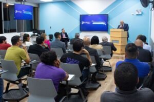 Universidades peruanas avanzan hacia modelos de enseñanza híbrida