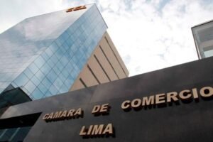 CCL pide reingeniería de PRONABEC para evitar que 20 000 becarios sean afectados