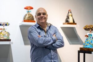 “Menina Patria”: Paolo Cordano reimagina la identidad del Perú a través de esculturas inspiradas en la figura clásica de la menina