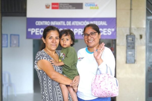 Las guías de mamá: voluntarias de Cuna Más fomentan buenas prácticas de crianza para el desarrollo de la primera infancia