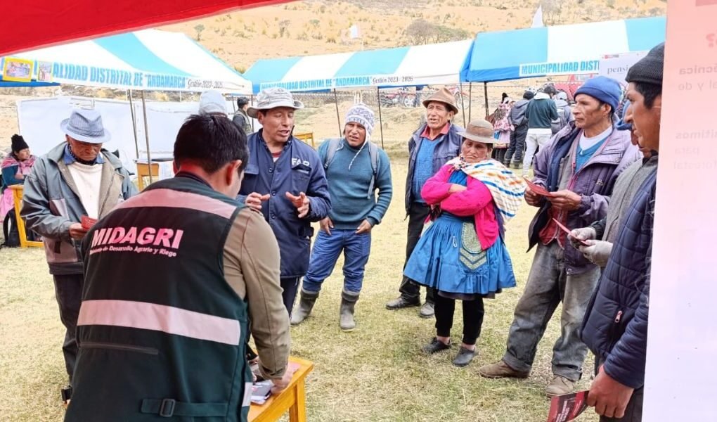Huánuco: programa PAIS realiza primera caravana multisectorial para brindar 3600 atenciones en centros poblados de Yarowilca