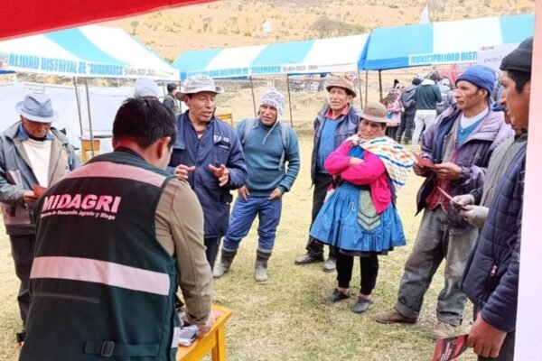 Huánuco: programa PAIS realiza primera caravana multisectorial para brindar 3600 atenciones en centros poblados de Yarowilca