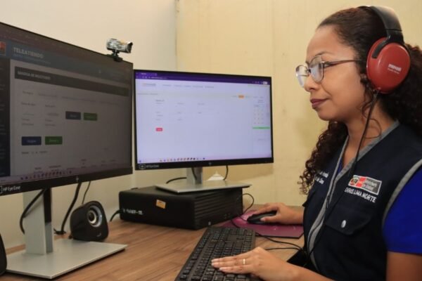 Minsa brinda seguimiento médico, soporte emocional y orientación permanente a pacientes con cáncer mediante teleconsultas y telemonitoreo
