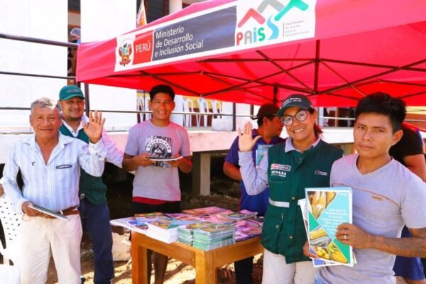 Comunidades de Alto Nanay accederán a más de 1800 atenciones con caravana fluvial del Programa PAIS