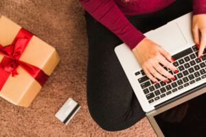 Día de la Madre impulsa el E-Commerce: 74% de peruanos percibe mejoras en su experiencia financiera gracias a la tecnología
