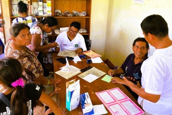 Caravanas del programa PAIS llevarán más de 17 000 atenciones a 2370 pobladores de cuatro regiones del país