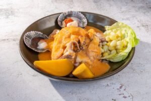 La Isla Escondida presenta su festival de ceviches con 10 versiones del plato bandera peruano