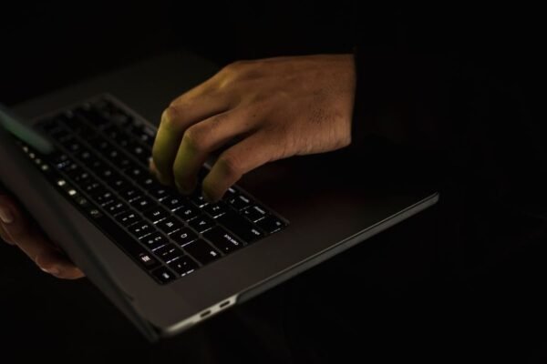 El 35% de las infecciones por infostealers comienzan con usuarios que ejecutan archivos directamente desde carpetas temporales