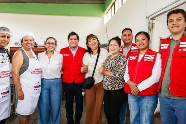 Midis fortalece la alimentación de más de 21 mil personas en comedores y ollas comunes de Independencia
