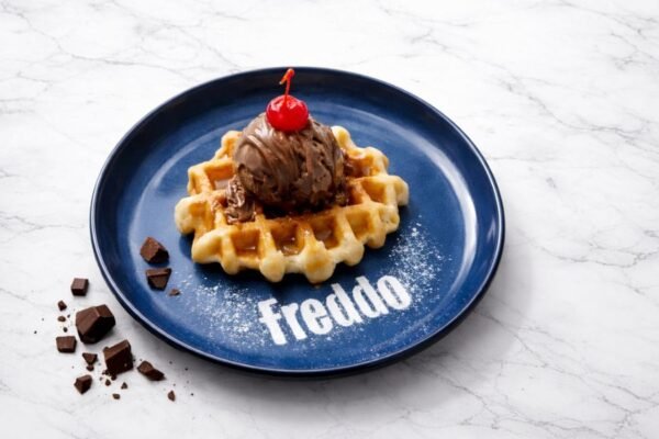 Freddo lanza promoción para disfrutar su waffle con gelato: el segundo al 50% de descuento