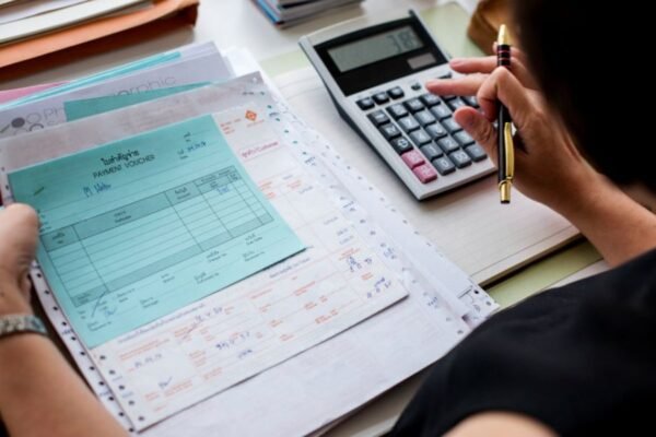 Cuatro formas de convertir una factura en efectivo y mejorar la liquidez de tu empresa