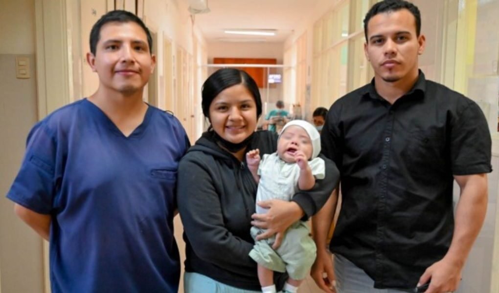 Equipo del INSN Breña salva la vida a neonato ancashino tras compleja cirugía pulmonar