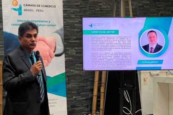 CAMBRAPER culminó con éxito la primera edición de su Programa de Especialización en Comercio Exterior y Negocios Perú–Brasil