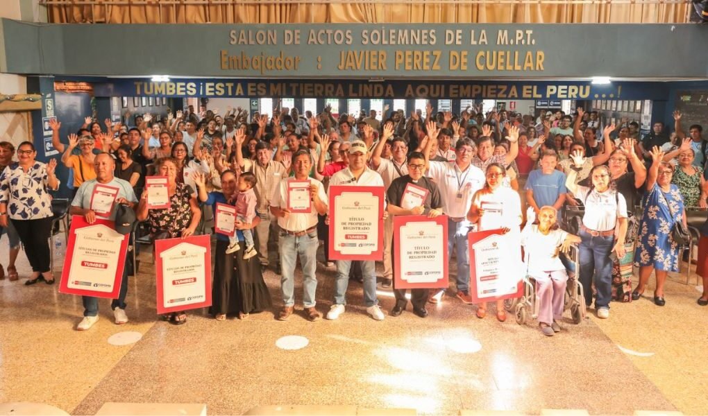 Tumbes: Ministerio de Vivienda entregó 516 títulos de propiedad en beneficio de más de 2 mil ciudadanos