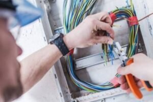 Cables falsificados: el riesgo oculto en la autoconstrucción peruana