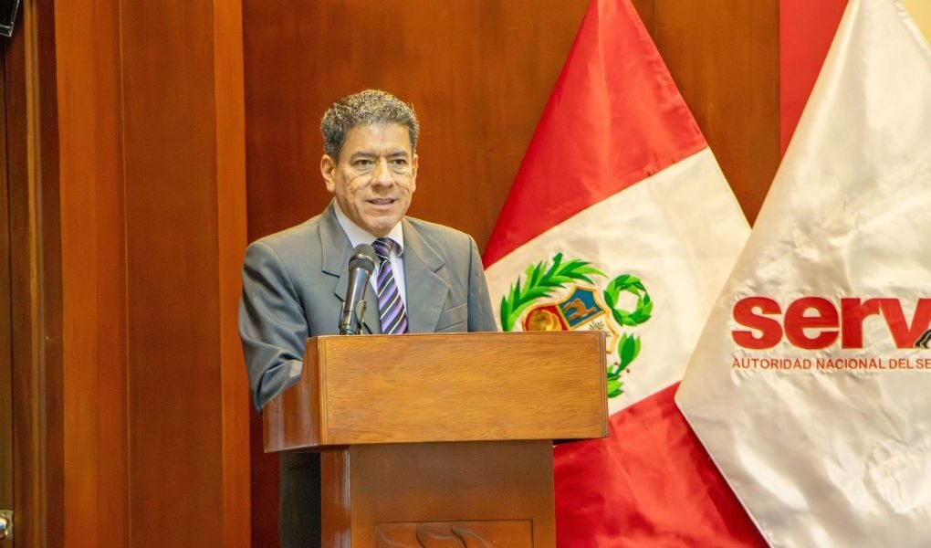 SERVIR, MTPE y MEF impulsan formación de nuevos árbitros para fortalecer la negociación colectiva en el Estado