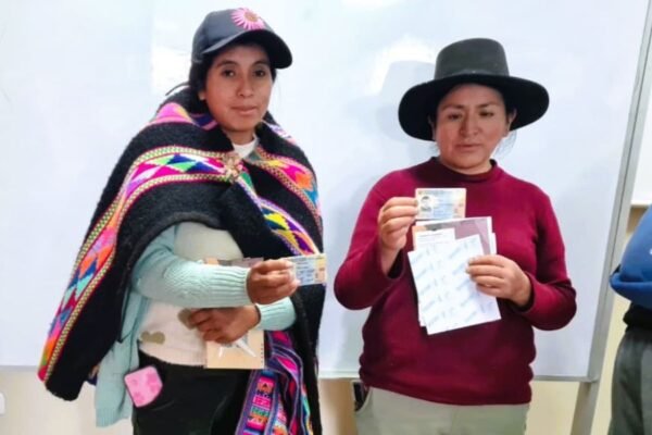 Pobladores de zonas alto andinas de Huancavelica ya cuenta con su DNI electrónico de manera gratuita