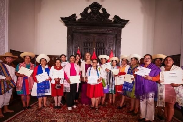Midis capacitará a artesanas del tejido ancestral en qallwa para fortalecer sus emprendimientos