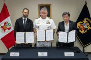 Marina de Guerra del Perú y Backus amplían su alianza para fortalecer la representación institucional y la promoción de la imagen del Perú