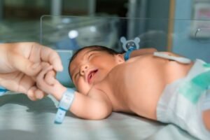 Aumentan las infecciones respiratorias en bebés y niños: lo que los padres deben saber sobre la nueva protección contra el VRS